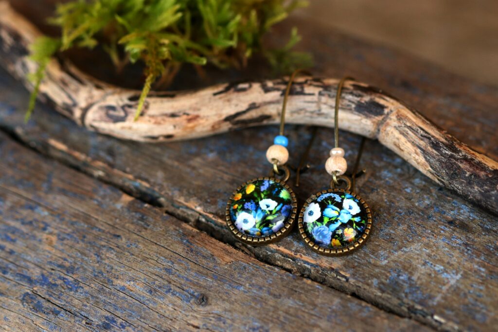 Boucles d'oreilles illustrées