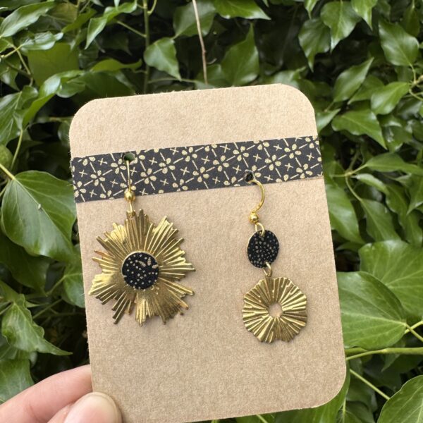 Boucles d'oreilles collection « Les Audacieuses » - Noir&doré soleil
