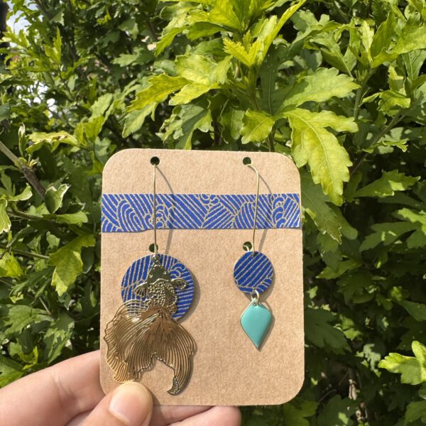 Boucles d'oreilles collection « Les Audacieuses » - Koï bleu