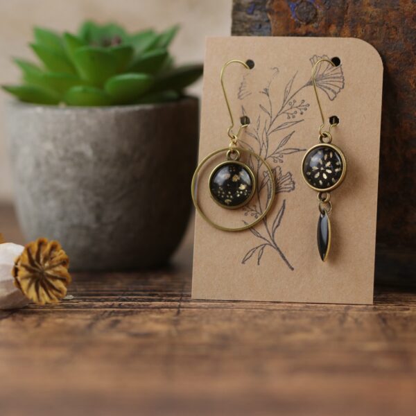 boucles d'oreilles asymétriques "Les décalées" -