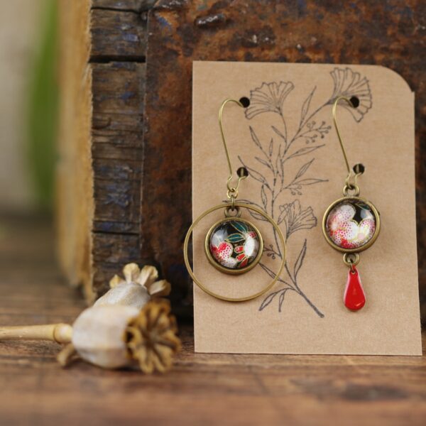 boucles d'oreilles asymétriques "Les décalées" -