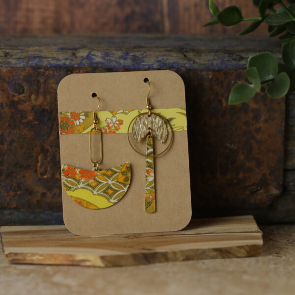 Boucles d’oreilles asymétriques en papier washi – Modèle Agasao - Y1184